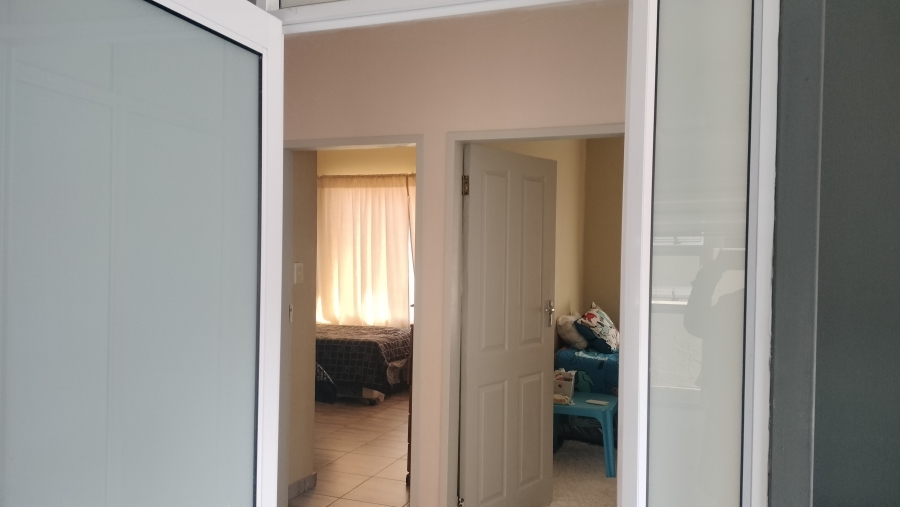 To Let 3 Bedroom Property for Rent in Waterval East North West